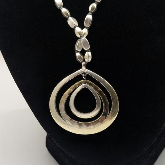 Kenneth Cole New York Signed Silver Tone Beaded Pendant Necklace -Seen on Dexter - Picture 4 of 7